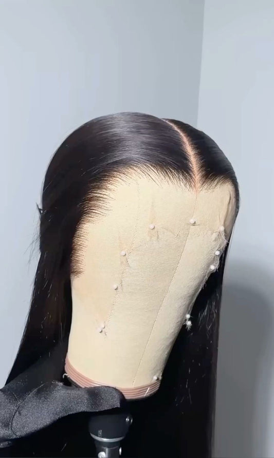 Wig Signature 34” - Bone Straight – HD Brown Lace 20” sur mesure